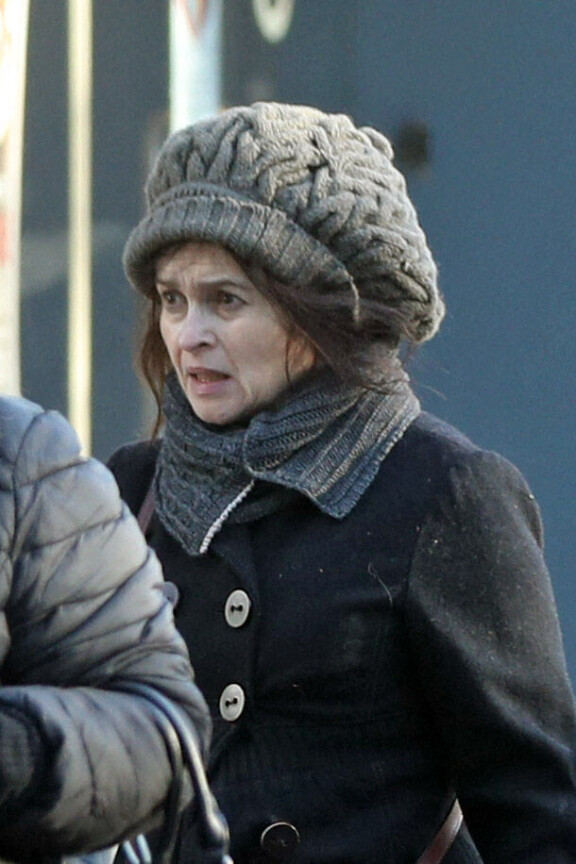 Muistatko Helena Bonham Carterin, 57? Tältä hän näyttää nyt - seurustelee yli 20 vuotta nuoremman miehen kanssa!