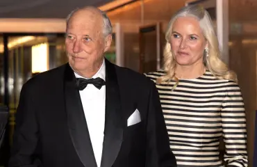Kuningas Harald, 86, ei luovu kruunusta – taustalla spekulaatiot vakavasti sairaan Mette-Maritin voinnista