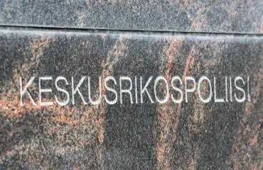 Yle: Uskovaisen teinitytön murhatutkimuksessa käänne - KRP antoi vuoden 1987 jutun syyttäjän harkintaan