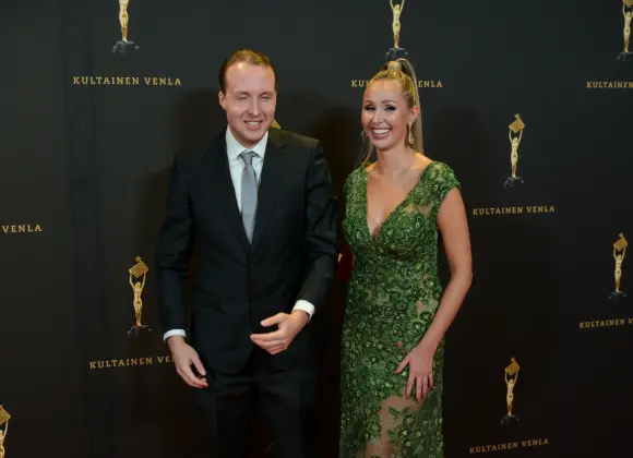 Tässä ovat Kultainen Venla -voittajat - Kirjolla ja Piiritys juhlivat