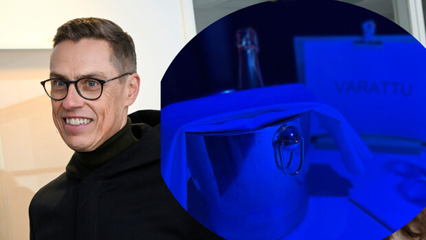 Tältä näyttivät tarjoilut Alex Stubbin vaalivalvojaisissa: samppanjat jäähdytetty!