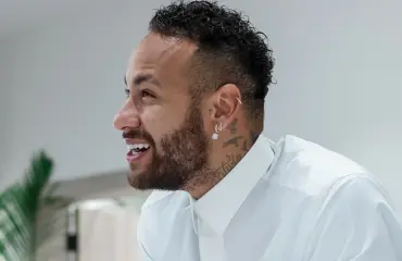 Neymar reagoi reippaasti pullukkahaukkumiseen - "Imekää tästä..."