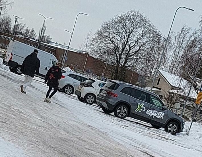 UMK-voittaja Käärijä muutti kaunottaren kanssa – kuva Käärijä