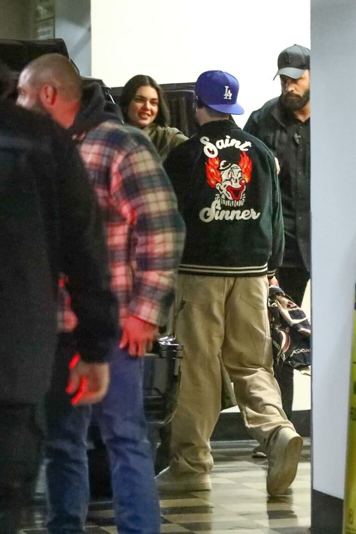 Kendall Jennerin uusi rakas paljastui − paparazzikuvat! kendall ja bad bunny