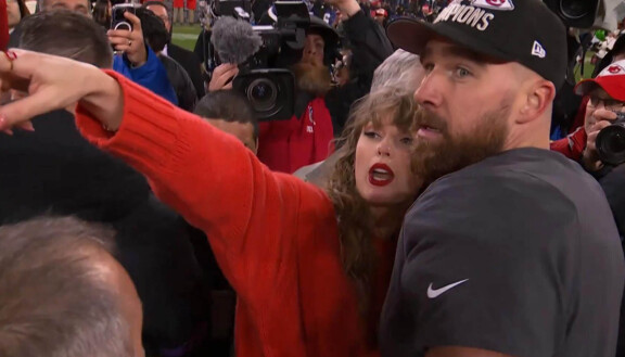 Taylor Swift ja Travis Kelce.
