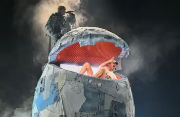 Tätä on luvassa illan UMK:ssa: Valtava farkkumuna, lentäviä vessapaperirullia ja uskomaton asunvaihto - katso kuvat