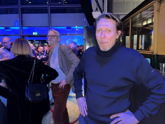 Seiskan reportteri äkkäsi villinä tanssineen Martti Suosalon Korjaamon uumenista.