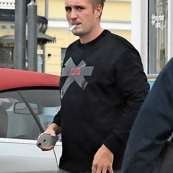 Stefania odottaa huhtikuussa käräjät Kittilässä. Kyseessä on keväältä 2021 niinikään sekavat olosuhteet, jotka johtivat kiinniottoon. Stefania odottaa huhtikuussa käräjät Kittilässä. Kyseessä on keväältä 2021 niinikään sekavat olosuhteet, jotka johtivat kiinniottoon.