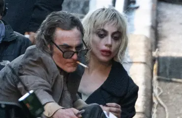 Uudet kuvat julki − tältä Lady Gaga ja Joaquin Phoenix näyttävät Jokerin jatko-osassa