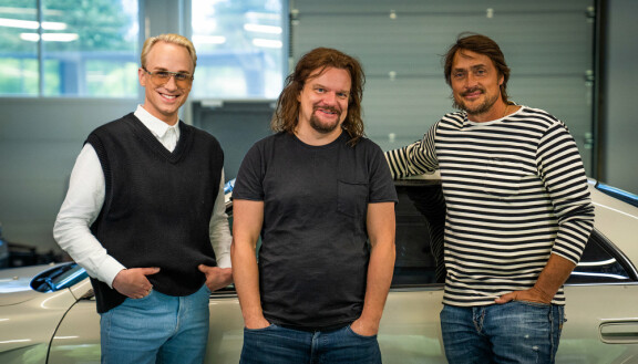 Top Gear Suomi -sarjassa Ismo kisaa Christofferin ja Teemun kanssa mitä hulluimmissa autohaasteissa. – Top Gearissa pääsin rälläämään autojen kanssa, ja omasta mielestäni olin loistava, Ismo sanoo.