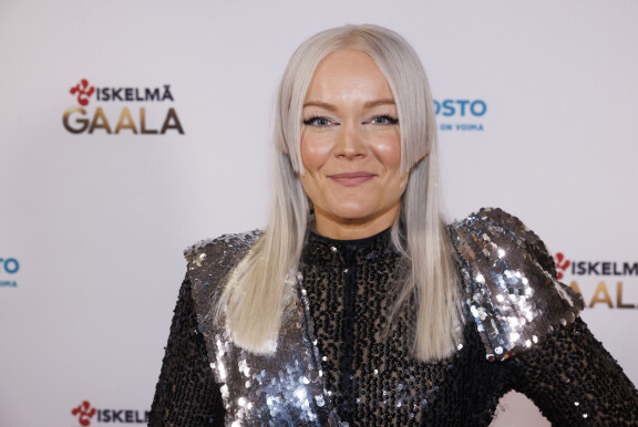 Anna Puun jakama kuva Minna Canthista herättää hrulvattomia reaktioita.