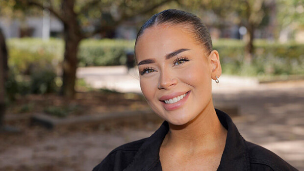 Jenna Mäkikyrö kääräisi vaipan erikoisella tavalla – suojaahan se näinkin jenna mäkikyrö