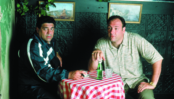 Sopranos-sarja täytti 25 vuotta - tunnistaisitko tähtiä enää?