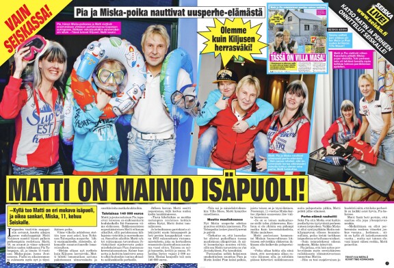 Matti, Pia ja Miska iloitsivat ensimmäisestä yhteisestä lomamatkasta 2014.