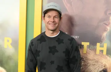 Mark Wahlbergin, 52, pyykkilauta ei löysty – superjulkkikset nautiskelevat lämpimistä keleistä