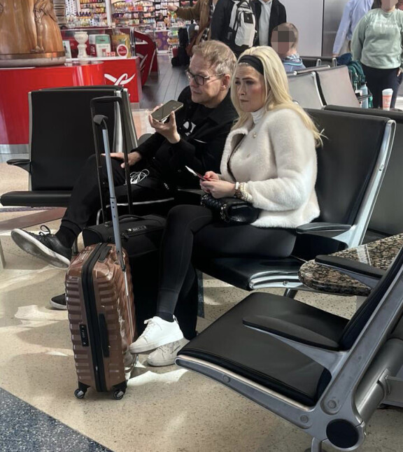 Viikon Kääk-juorut: Stefan Therman auttoi turistia, kiekkovalmentajan kaljapuuhat, Henna Kalinaisen erikoinen ruokailutyyli
