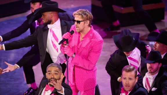 Ryan Gosling esiintyi gaalassa Barbie-elokuvasta tutulla kappaleella I'm Just Ken.
