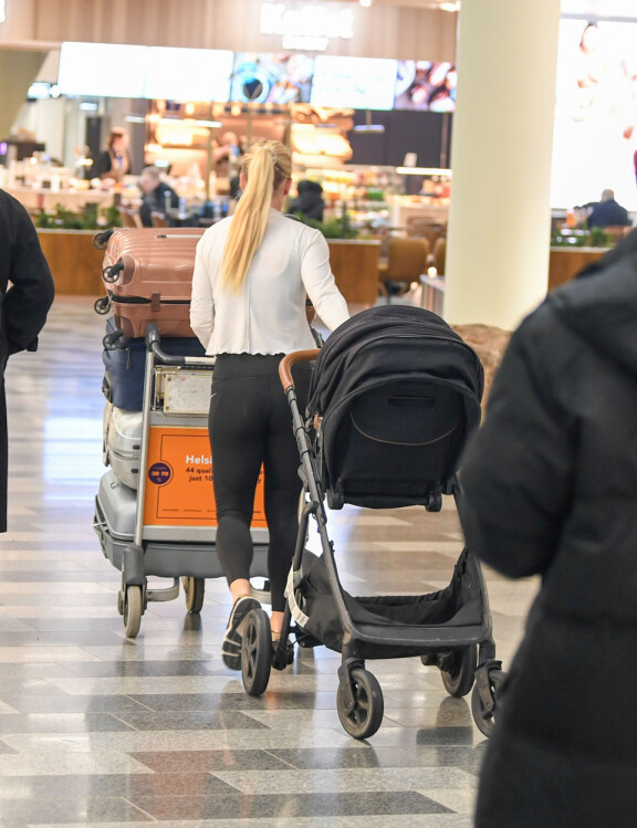 Nannan toiminta herätti hilpeyttä kanssamatkustajissa