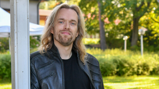 Näin juot teetä niin kuin Anssi Kela!