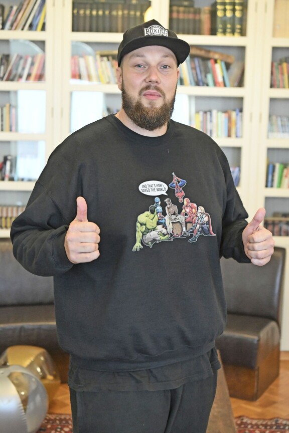 Soinnun avomies on räppäri Tomi Solonen.