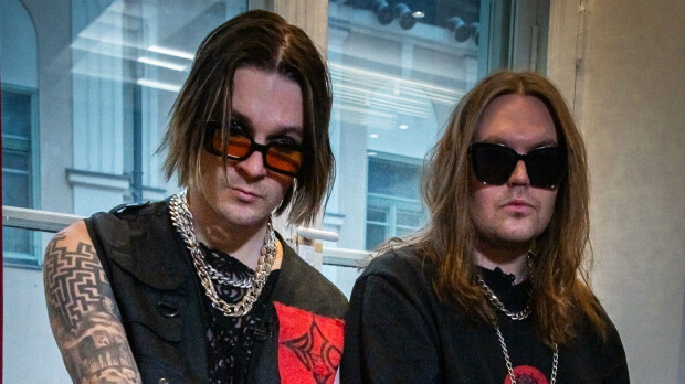Blind Channelin Niko Vilhelm ja Joel Hokka tilittävät viinasta: ”Rundilla on helppo ratketa dokaamaan”