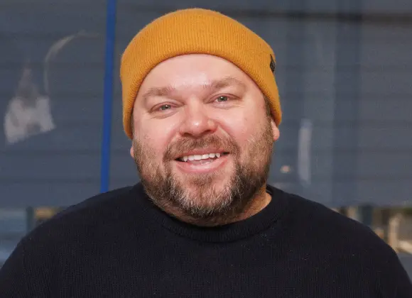 Tämä Putous-hahmo tuo yhä leivän Mikko Töyssyn pöytään