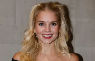 Seura: Exän piti kunnostaa Lotta Hintsan omakotitalo: "En voinut jättää asioita hänen varaansa"