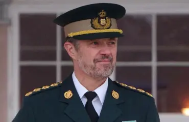 Verottaja Frederikin kimpussa - hallitus yrittää pelastaa kuninkaan talouden