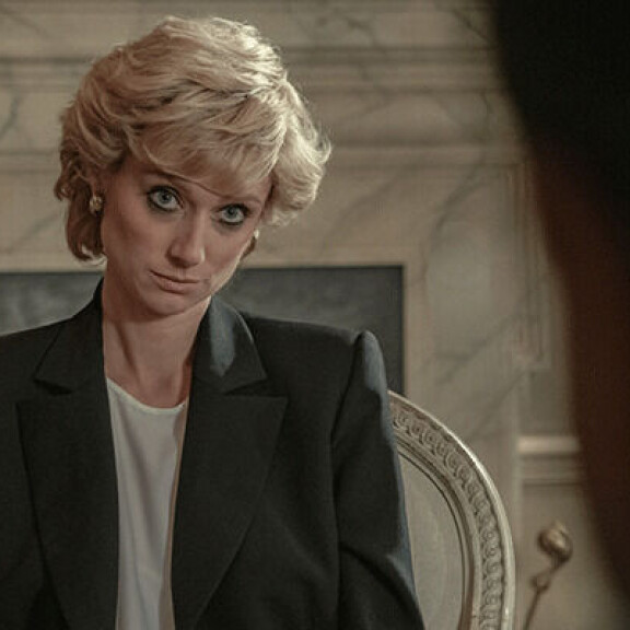Elizabeth Debicki näyttelee The Crownissa prinsessa Dianaa. The Crown