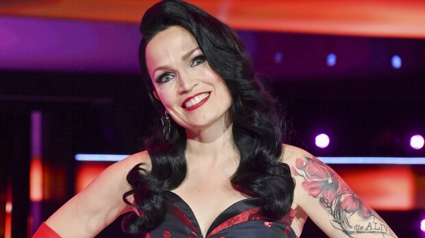 Vau! Tältä näyttää Marko Hietalan kanssa lavoille hypännyt Tarja Turunen, 46