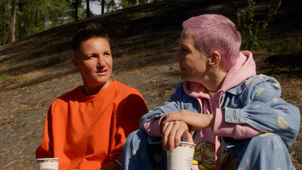 Elina Gustafsson tekee pysäyttävän paljastuksen – nyrkkeilyvalmentaja käski pysymään kaapissa Yökylässä Maria Veitola