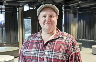 Tästä syystä Santtu Karvosta ei meinattu huolia Sunnuntailounaaseen: ”Sille on jälkikäteen naurettu” 