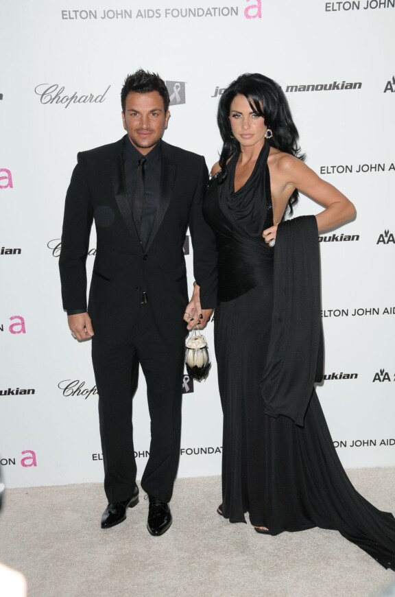 Katien tähän saakka kuuluisin aviomies on laulaja ja ysäritähti Peter Andre. Ex-parilla on Princess-tytär.