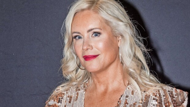 Mallikuvat julki! Anne Kukkohovi, 53, kyykistelee bodyssa