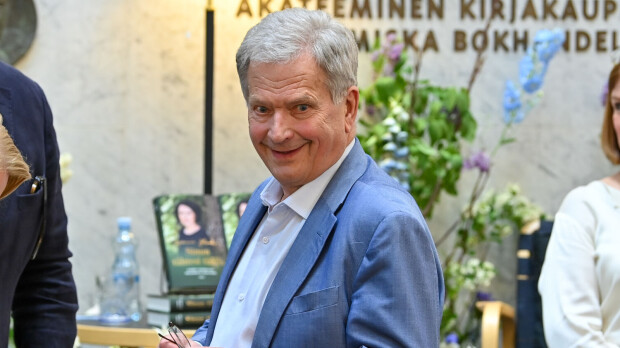 Sauli Niinistö aiheutti vipinää Helsingin kalleimmalla ostoskadulla – kuva