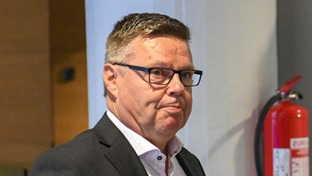 Koevapaus viivästyi! Jari Aarnio viruu edelleen vankilan turvaosastolla - tällainen kohtalo ex-poliisia odottaa Jari Aarnio