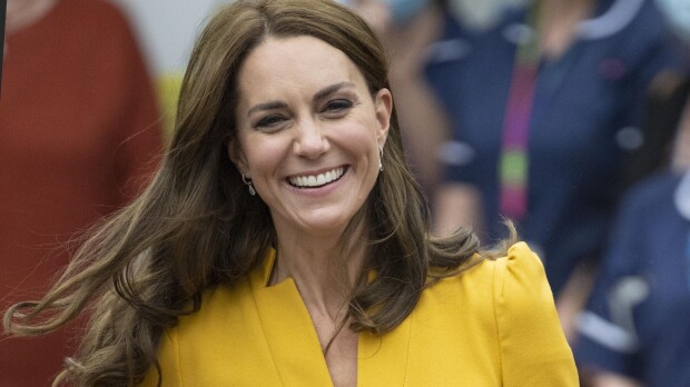 Prinsessa Catherine hämmästytti kotivierailulla - poikkeuksellista käytöstä kuninkaalliselta!