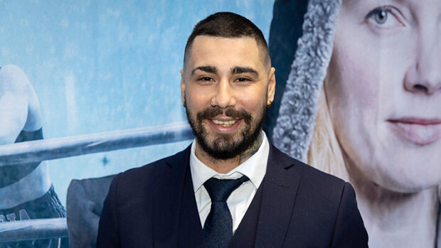 Karim Rapatti mätkittiin mustelmille Pohjoisen tähti -sarjan kuvauksissa: ”Se vaati sen, että saatiin aidonnäköinen kohtaus” Karim Rapatti