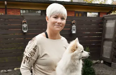 Hyvinkään ammuskelussa loukkaantunut Heidi Foxell haluaa auttaa nuoria: Kukaan ei ole luodinkestävä