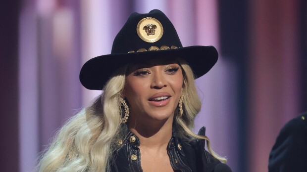 Beyoncé toi vanhan trendin takaisin -Wau, mikä lehmityttö! Muistatko vielä kuuluisat cowboy-lookit?