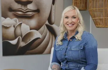 Podcast-kohu laajenee, nyt jyrähtää Jutta Larm: "Miten voi olla mahdollista, että joku puhuu tällaista paskaa!"