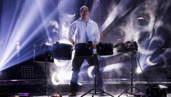 Riku Nieminen esitti Phil Collinsin hittikappaleen In the Air Tonight. Tähdet, tähdet
Riku Nieminen