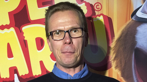 Outo muodonmuutos! Jukka Rasilan kasvokuva hämmentää