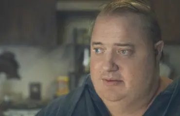 Elokuva-arvostelu: Oscar-ehdokkuuden napannut Brendan Fraser sairaalloisen lihavassa roolihahmossaan on ahdistavaa katsottavaa