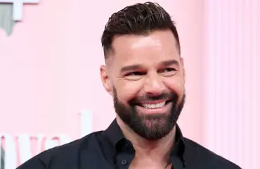 Saiko Ricky Martin erektion lavalla? Hämmentävät videot leviävät