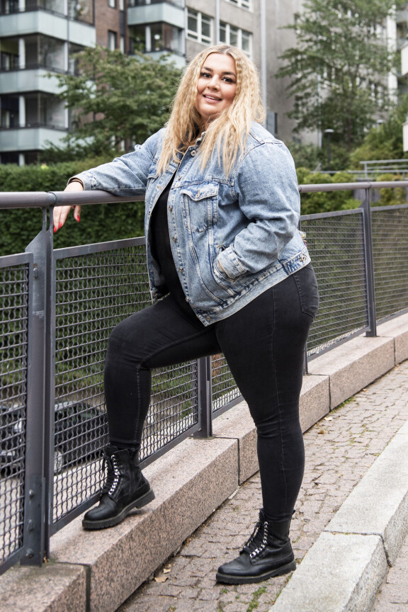 Jasmiinalla on menossa parhaillaan intensiivinen hoitojakso.