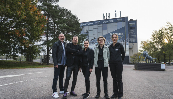 Tallituvan Mico Manser, Jussi Mattson, Senja Laakkonen, Inna Matilainen ja Emma Manser. Kuppilat kuntoon, Ville Haapasalo ja Pipsa Hurmerinta!