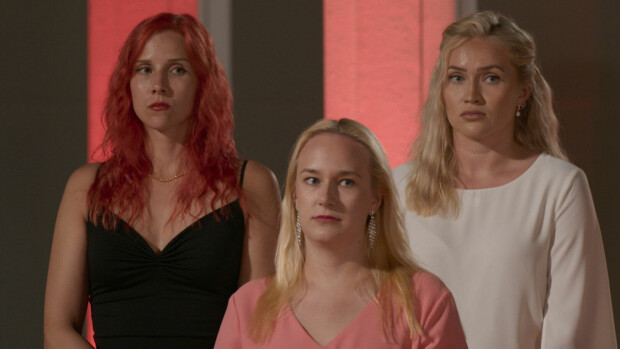 Bachelor Suomi: Naiset murtuvat villalla lohduttomaan itkuun: 'Ei tunnu hyvältä' Bachelor 2023