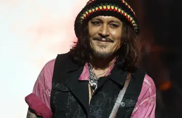 Oho! Johnny Depp muutti radikaalisti tyyliään