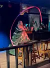 Johanna Tukiaisen show'hun sisältyi esimerkiksi nauhatanssia.